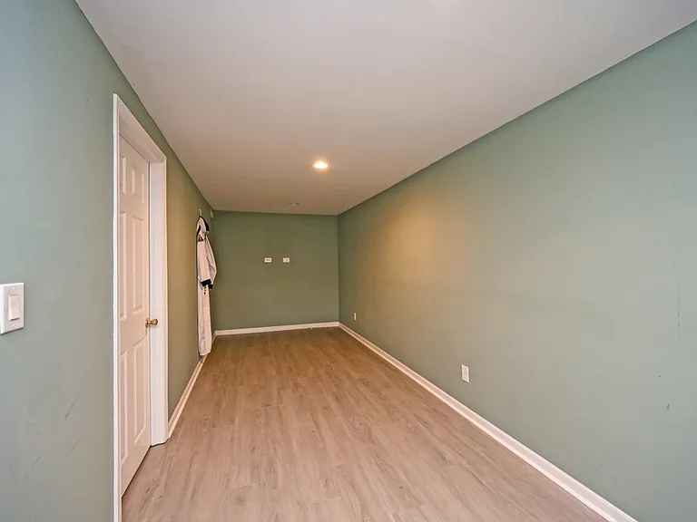8097 Winding Creek Ct — Photo 44