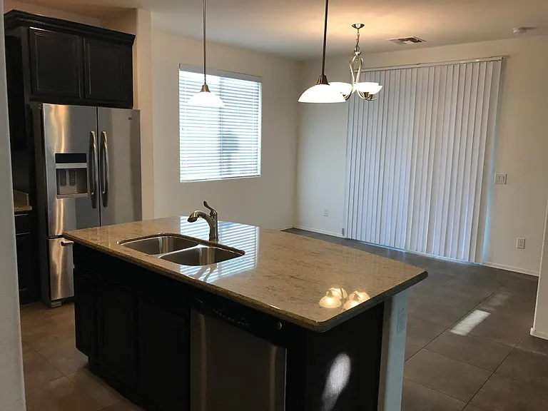 1792 W Homestead Dr — Photo 10