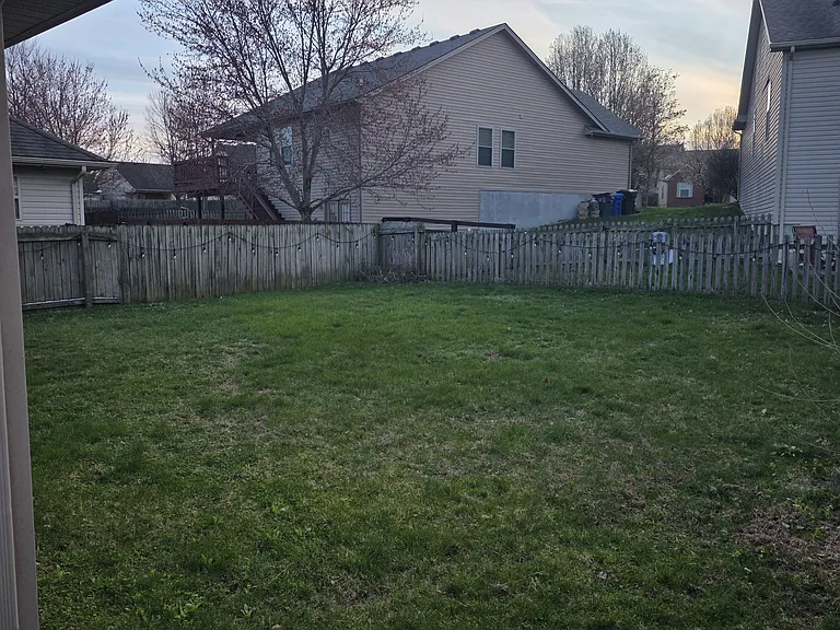 2592 Moray Pl — Photo 34