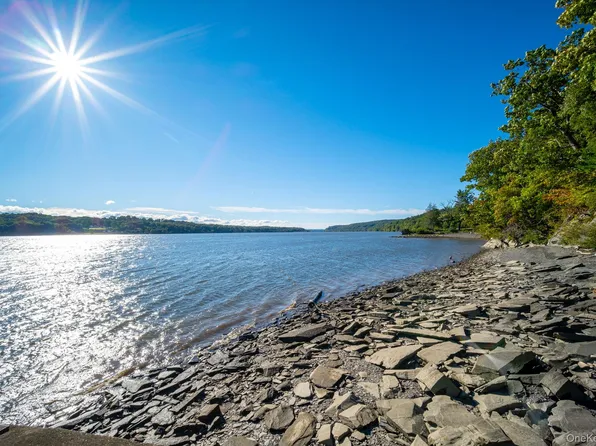 76 Floyd Ackert Road, West Park, NY 12493