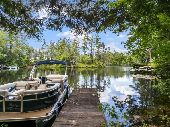 75 Black Cove Road, Wakefield, NH 03872