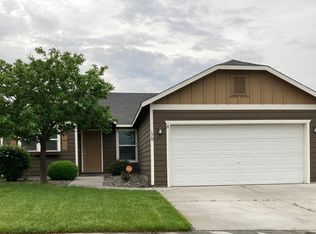 170 Dark Canyon Ave, Umatilla, OR 97882