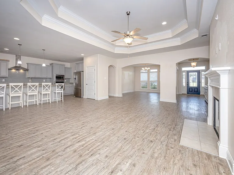 1013 Silverbell Cv — Photo 12