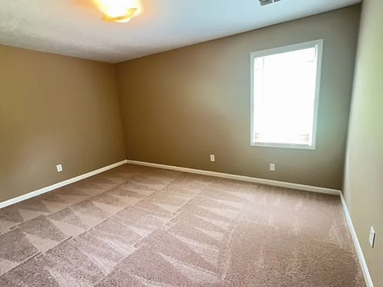 738 Waldroup Rd — Photo 10