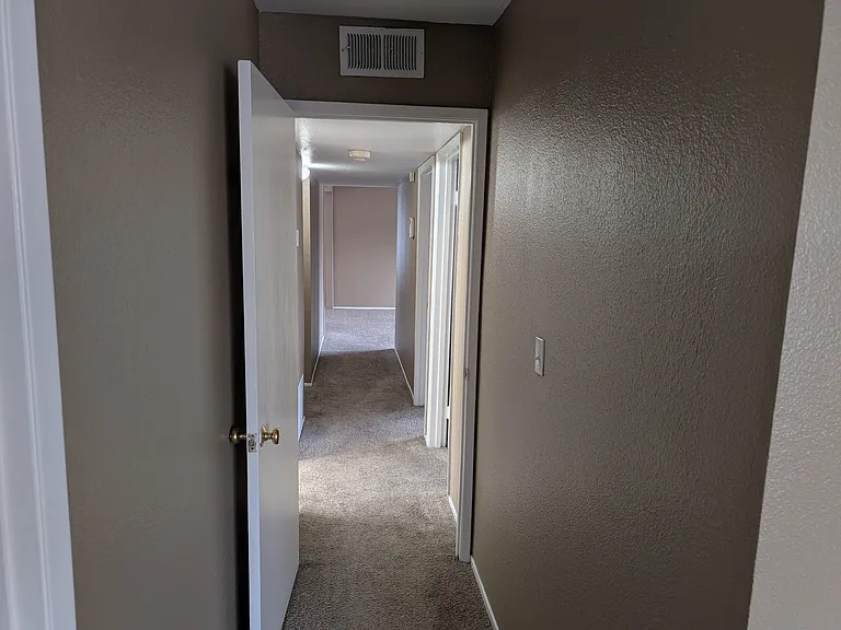 301 Tradewinds Dr — Photo 24