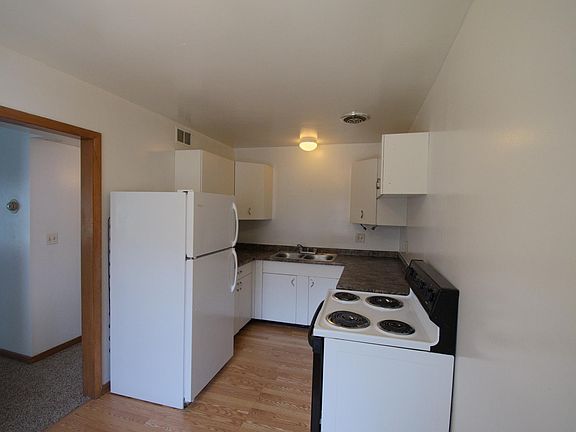 5th image of 407 4th Ave E #1