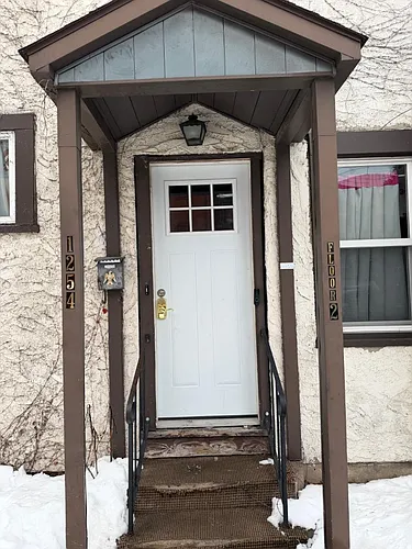 1254 Memorial Ave #2 Photo 1