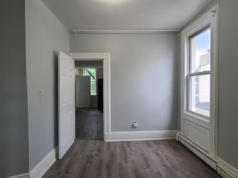 302 Summit Ave #1 — Photo 15