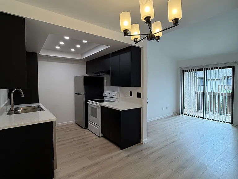 10296 Black Mountain Rd #220 — Photo 16