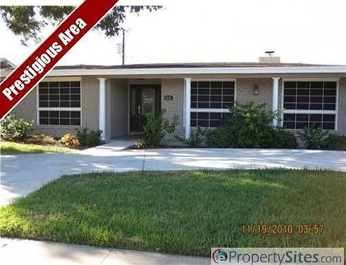 1st image of 454 Poenisch Dr