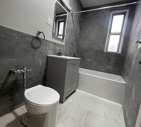 5th image of 601 79th St APT D20