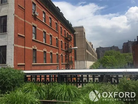 Rented by Oxford Property Group | media 52