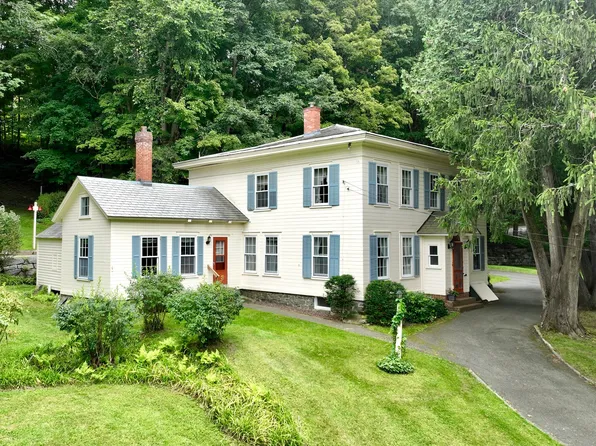 19 S Maple St, Shelburne, MA 01370
