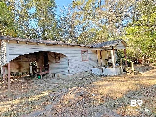 1st image of 726 Travis St