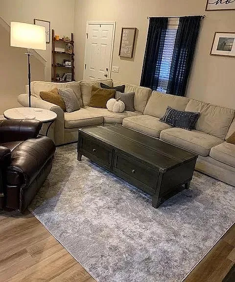 286 SE Booth Ave — Photo 3