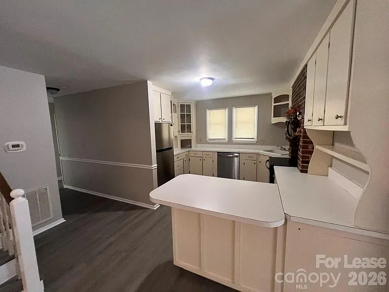 144 Mountain View Rd — Photo 25