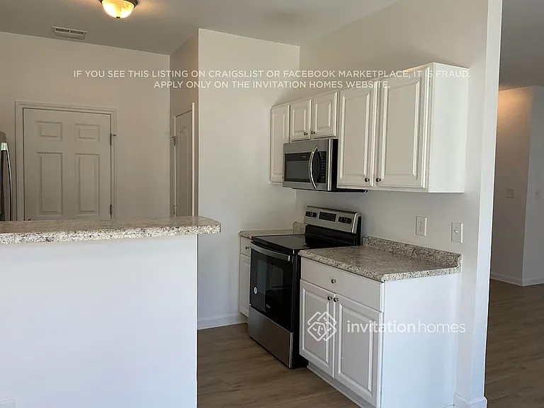 1626 Brownairs Ln — Photo 6