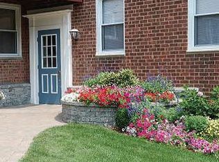 13 Bryant Cres, White Plains, NY 10605