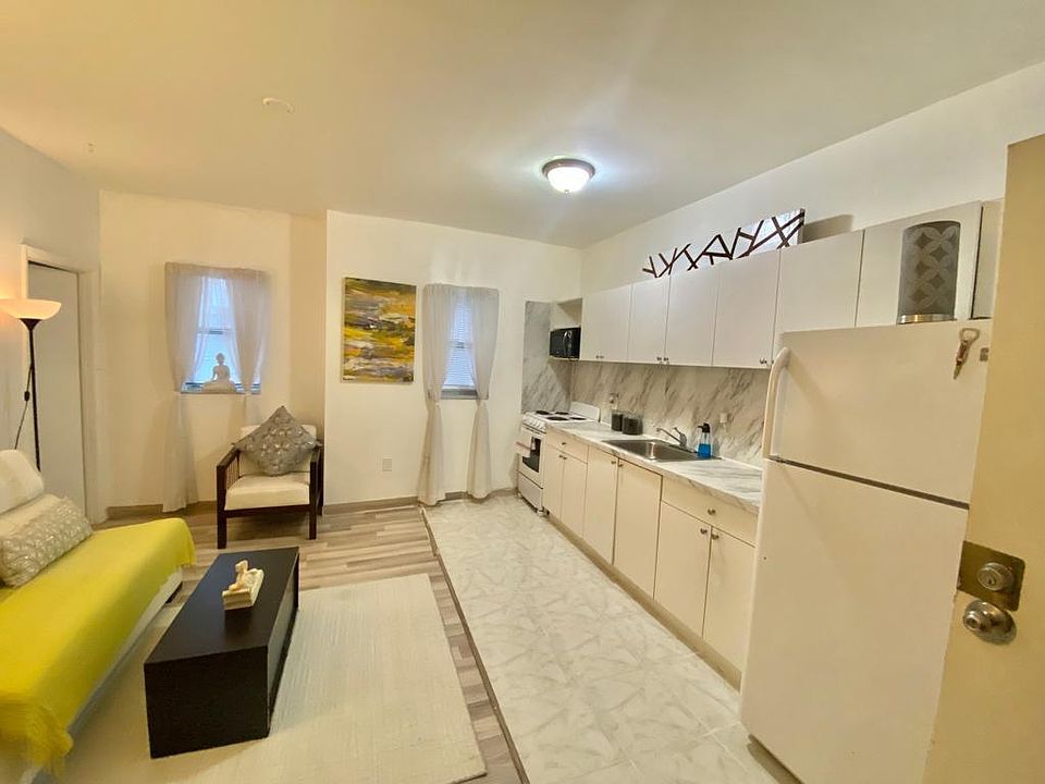 1st image of 1947 Park Ave APT 1