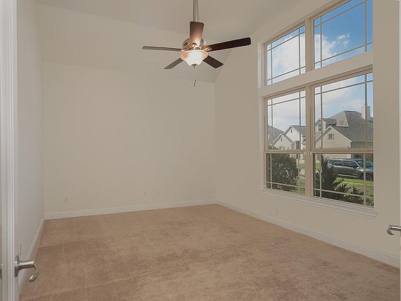 4th image of 22818 Alderdale Ln