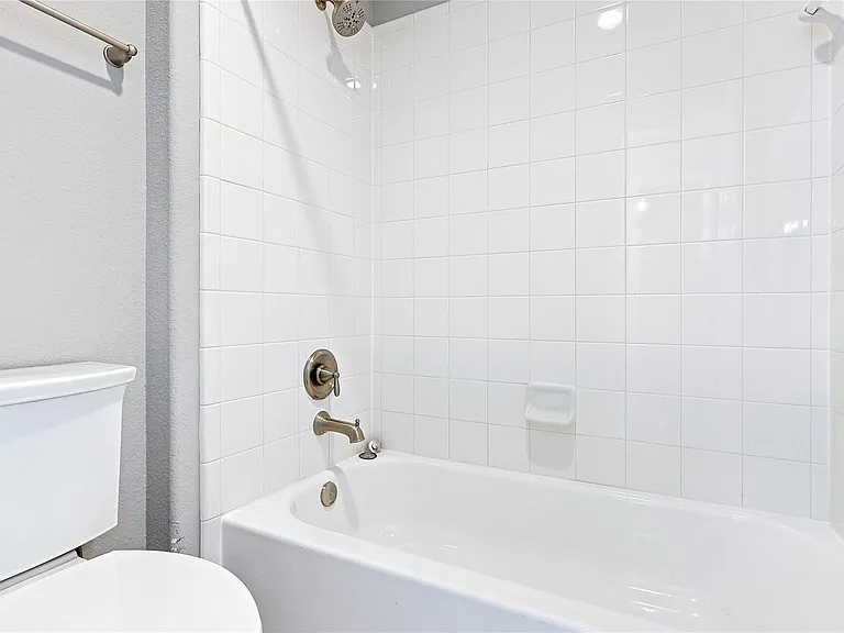 5919 Solara Ledge Ln — Photo 25