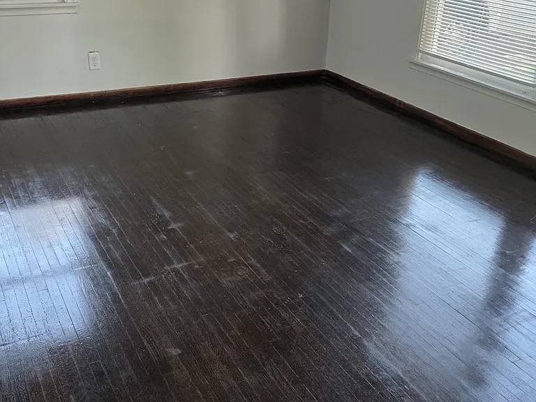 2215 45th Ave NE — Photo 5