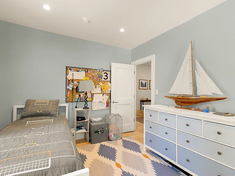 2952 Macomb St NW — Photo 57