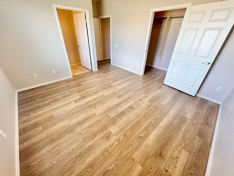 6868 Sky Pointe Dr #2139 — Photo 18