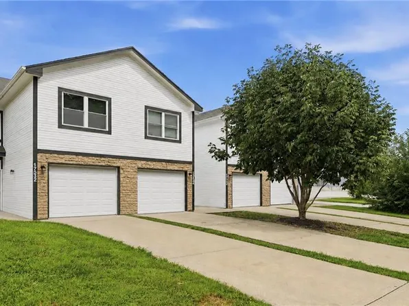 17322 E Susquehanna Dr, Independence, MO 64056