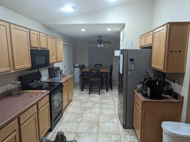 7027 S 45th Ave — Photo 4