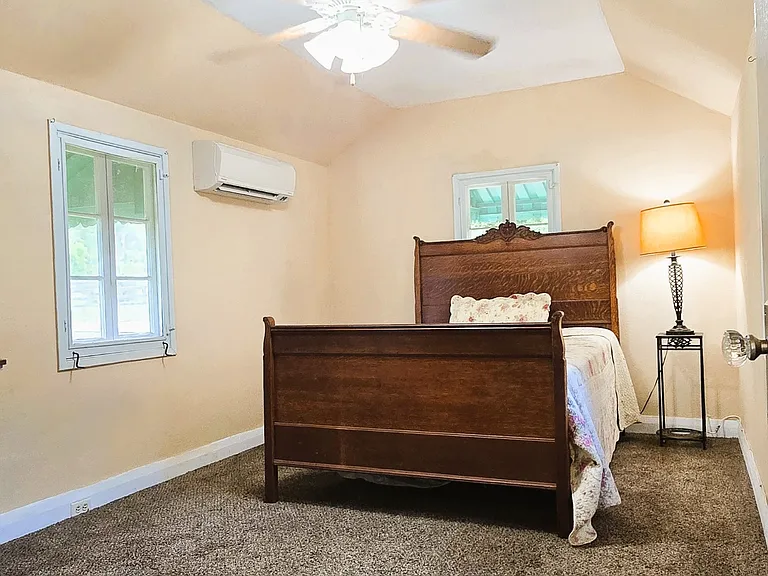 240 Masterpiece Rd — Photo 12