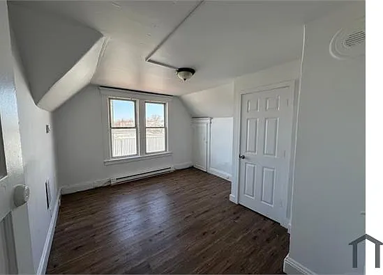 10 Beatrice St #3 — Photo 6