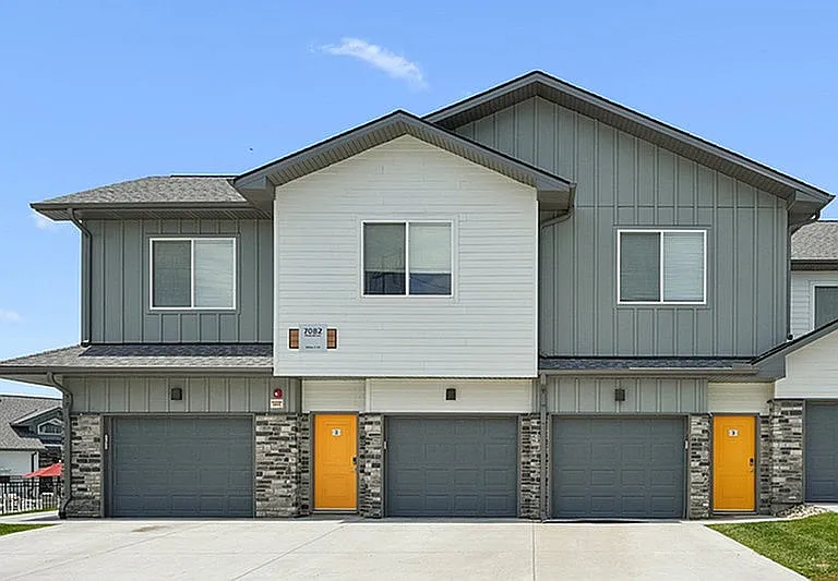 Vestara Exterior