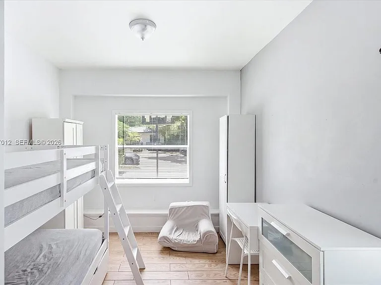 155 SW 28th Rd — Photo 23
