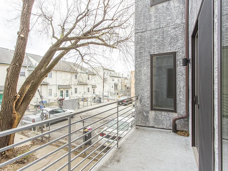 The Residences At 3221 — Photo 13