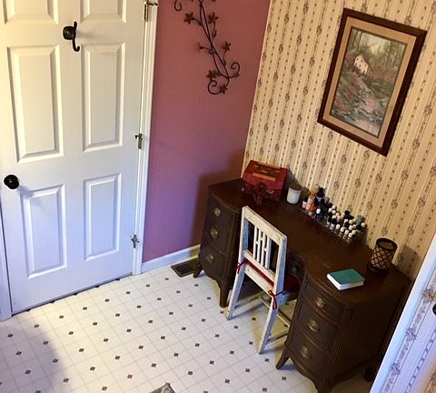 Main house (Bathroom 1 of 3)