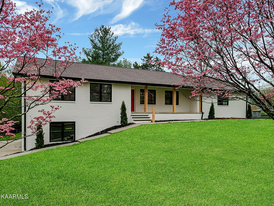 1st image of 4940 Bayberry Dr