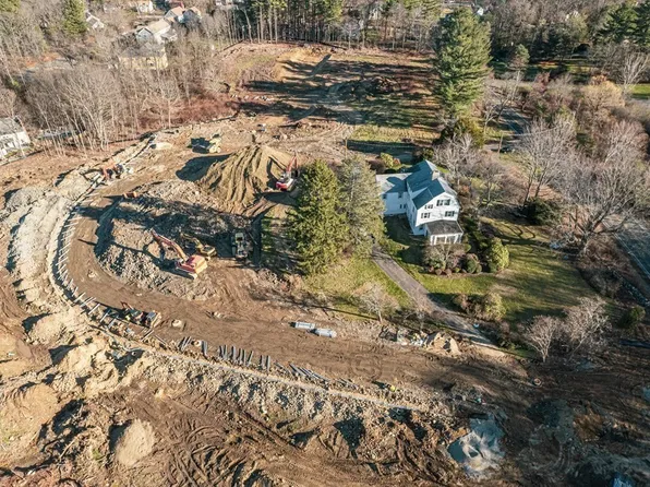 4 Chatham Ln, Danvers, MA 01923