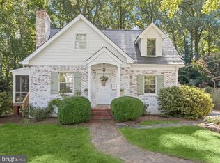 2867 Rosemary Ln, Falls Church, VA 22042