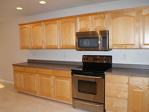 24' X 10' Kitchen Abundance of Maple Cabinets and Counters