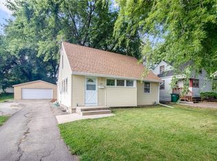 412 Valhigh Rd, West Des Moines, IA 50265