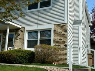 8 Sunfish Ct, Madison, WI 53713