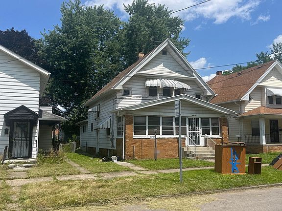 3rd image of 43 Bronson Ave