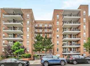 6750 Thornton Pl APT 3K, Flushing, NY 11375