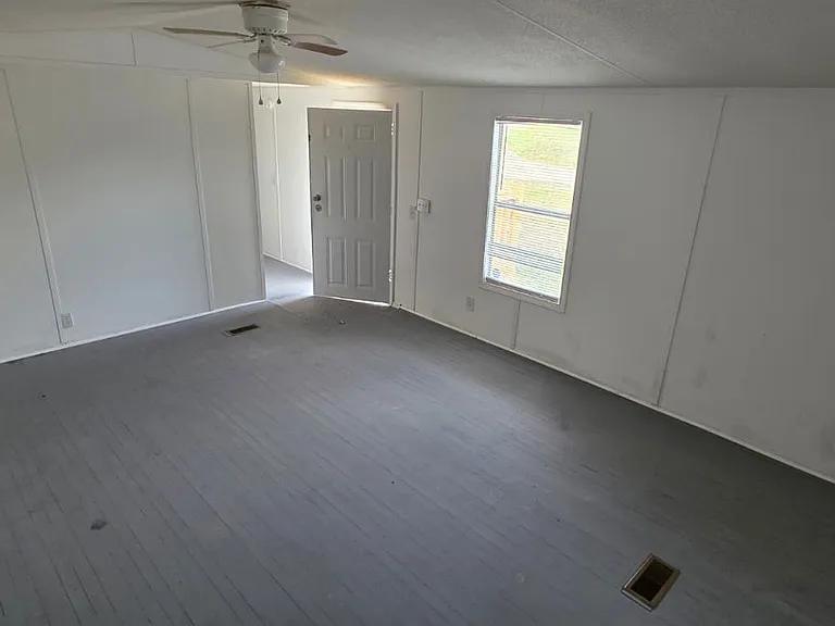 8364 Cedar St — Photo 7