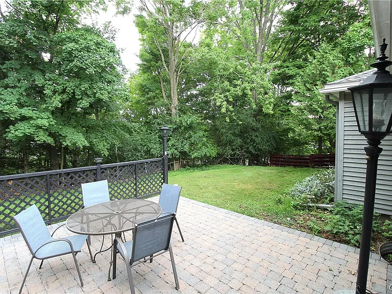 24 Forest Rd — Photo 45