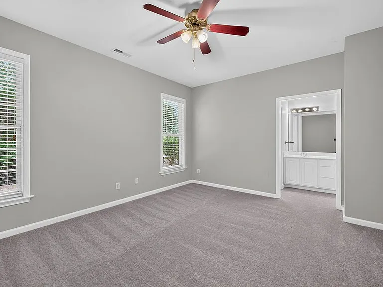 160 Hutson Ln — Photo 14