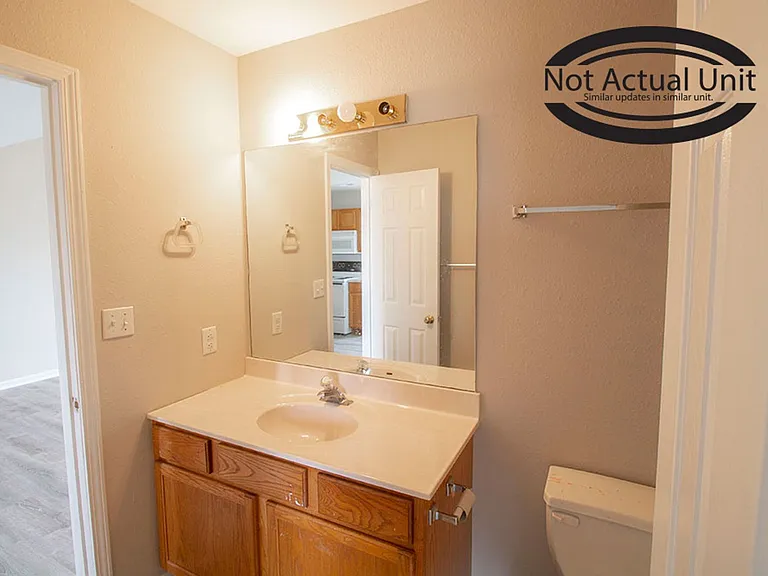 1638 High Quest Cir — Photo 15