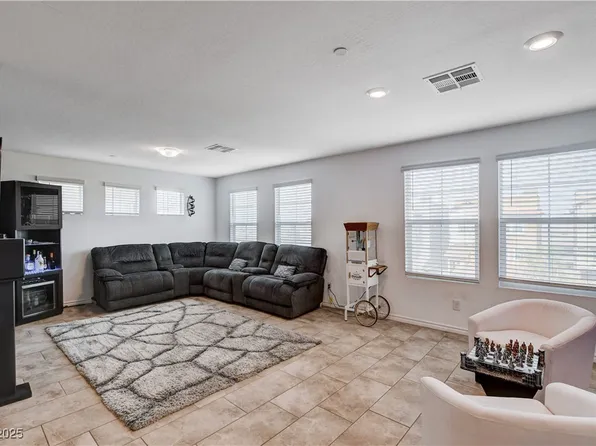 105 Campbelltown Ave, Henderson, NV 89015