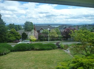 6815 52nd Ave NE, Seattle, WA 98115
